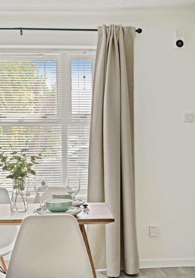 Вилла East London House Near Tube With Parking Экстерьер фото