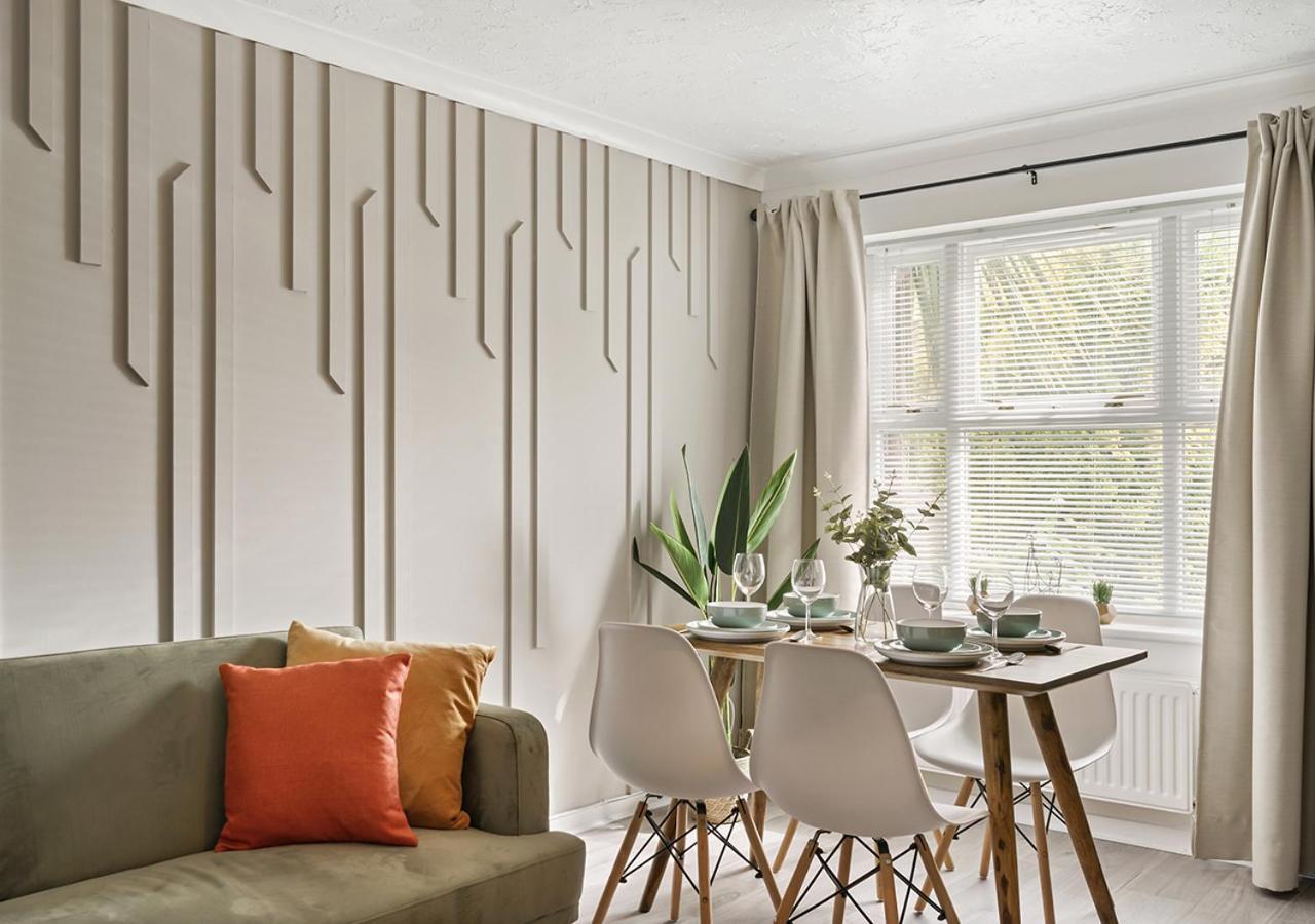 Вилла East London House Near Tube With Parking Экстерьер фото